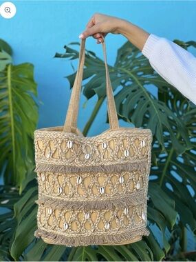 Salt + Umber Isla Jute SeaShell Tote Bag - Beige